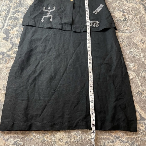 Black Sleeveless Maxi Dress with Unique Print - Picture 5 of 8